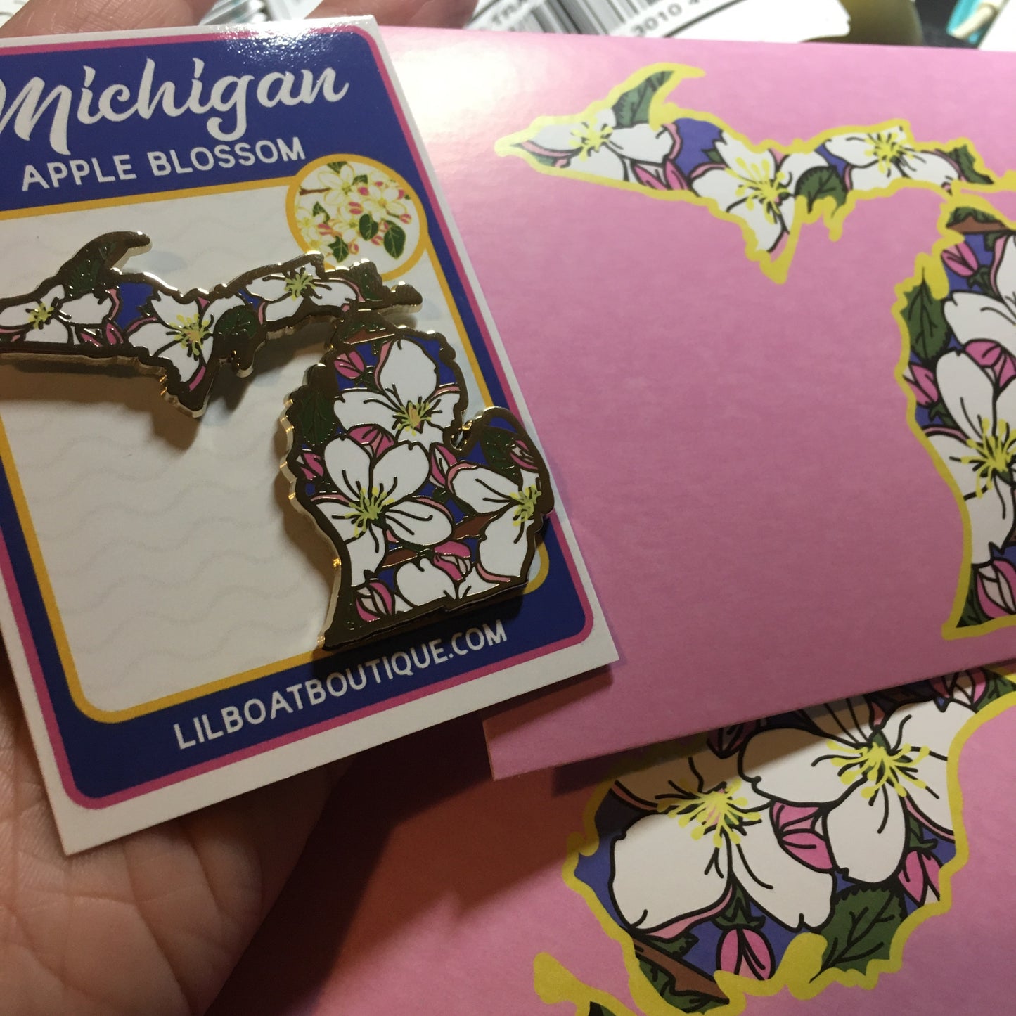 Michigan Apple Blossom Pin - State Flower Series - MI